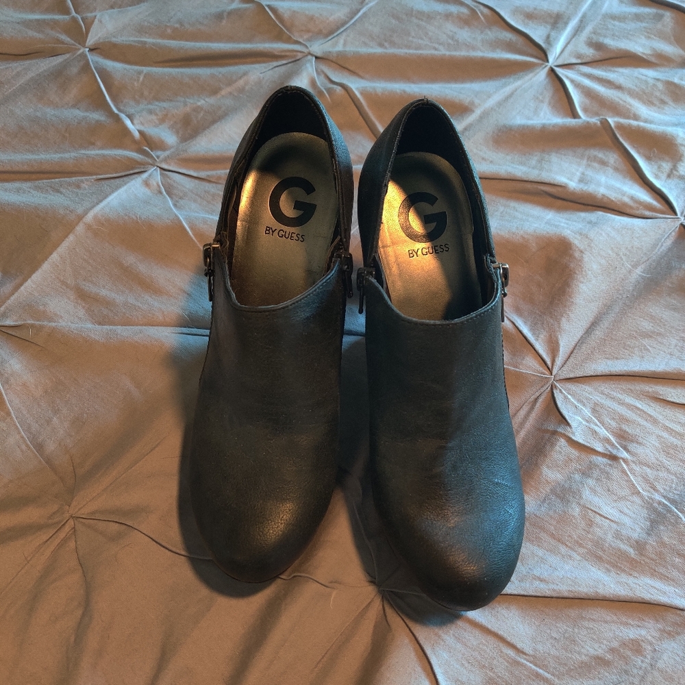Guess wedge shoes